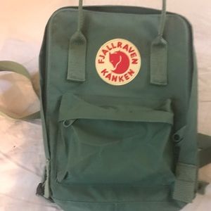 FJfallraven mini backpack Frost Green